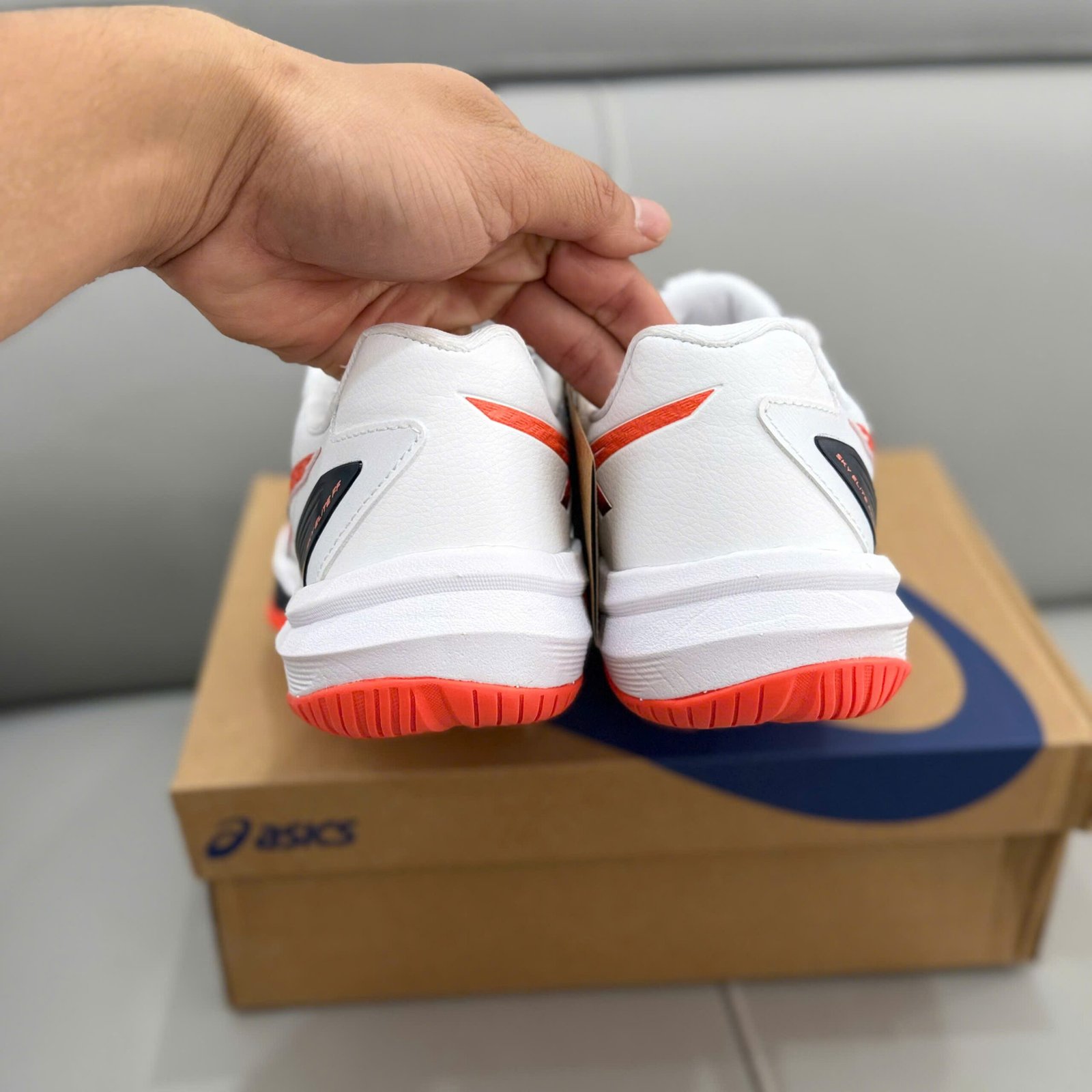 z7016583644968_5a43495eac7174a92035de3656ea96eb