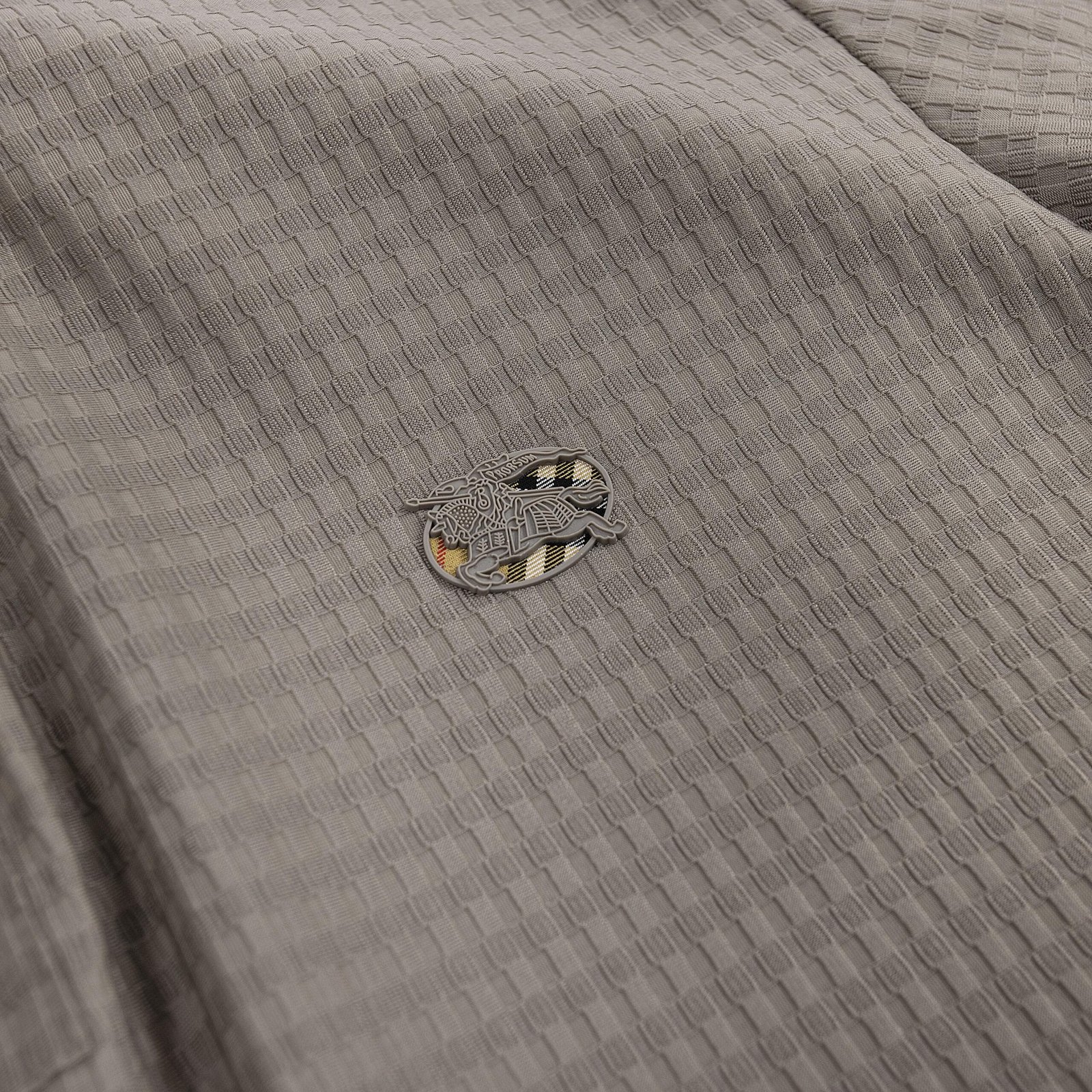 z7666768922545_d2fad426630112022412352d277778fa